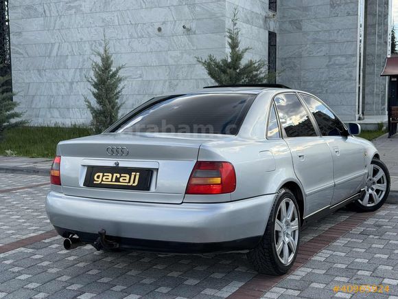 Garajj'dan Orjinal Arayanlara Özel AUDI A4 1.6 OTOMATİK !!!