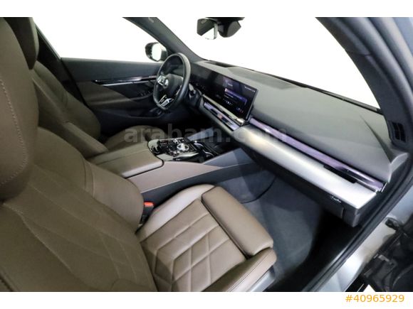 ÖZTORUN OTO - 2024 - BMW 520i Sedan - M Sport