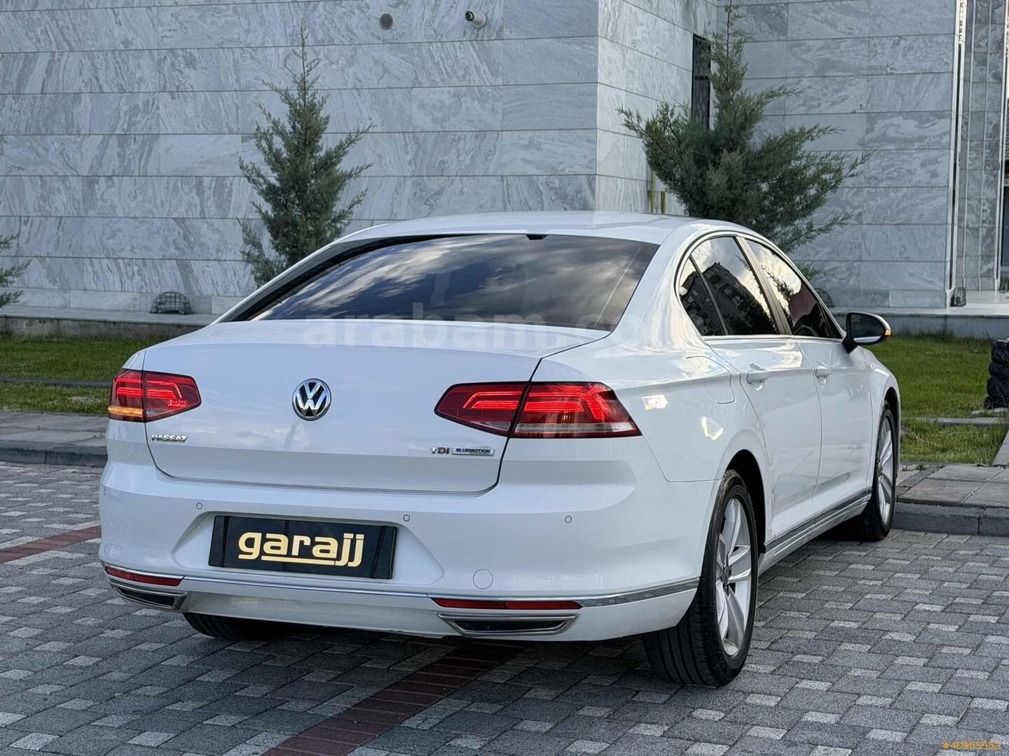 Garajj'dan Düşük Km Bakımlı İç Dış Beyaz 1.6TDI DSG 7