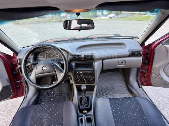 94 MODEL 1,6 ASTRA - K.KARTI GEÇERLİDİR.