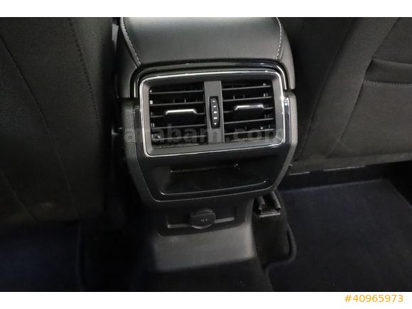 ÖZTORUN OTO - 2021-SKODA - KAROQ 1.5 TSI - PREMIUM