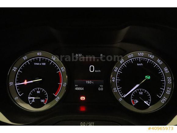ÖZTORUN OTO - 2021-SKODA - KAROQ 1.5 TSI - PREMIUM
