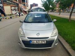İlk sahibinden 2010 model Clio 1.2 benzinli otomatik