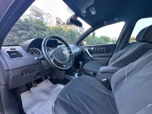 Galeriden Renault Megane 1.5 dCi Dynamique 2004 Model İzmir