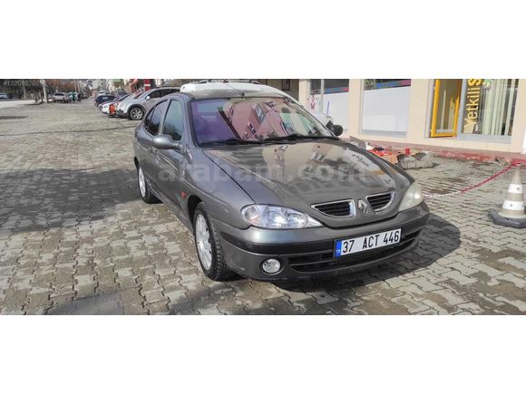 2004 Dynamik Paket Düşük Km Beyaz Gösterge Megane 1