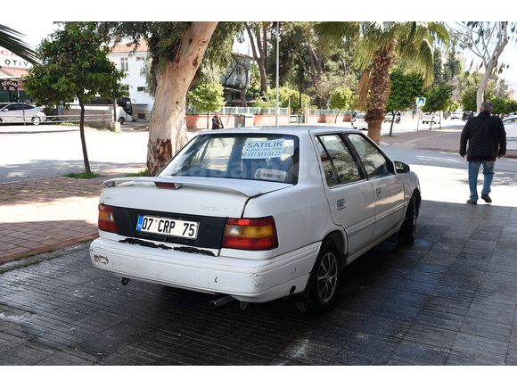 Sahibinden Hyundai Excel 1.5 GLS 1994 Model mini elektirikli araba Regal Raptor ile takas 
