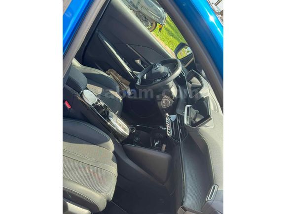 Sahibinden Peugeot e-208 GT 2024 Model  23.700 km Mavi (metalik)