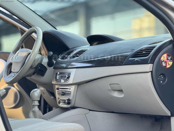 LANSMAN/ SUNROOF'LU /2011 FLUENCE/1.5DCİ PRİVİLEGE/6 İLERİ 110HP