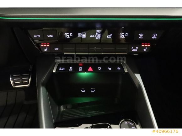 ÖZTORUN OTO - 2025 - AUDI A3 Sportback 1.5 35 TFSI - S Line