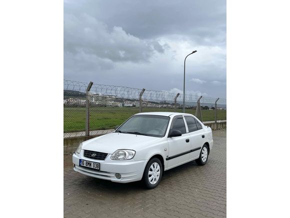 Temiz Hundai Accent Admire 1.5 Dizel 