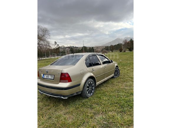Sahibinden  DEĞİŞEN YOK 263 BİN KM. Volkswagen Bora 1.6 Trendline 2003 Model 