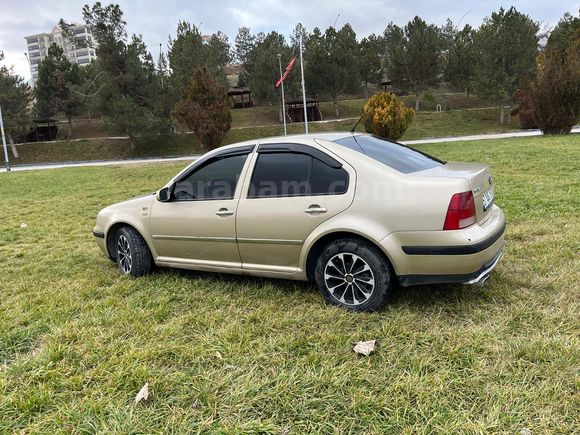 Sahibinden  DEĞİŞEN YOK 263 BİN KM. Volkswagen Bora 1.6 Trendline 2003 Model 