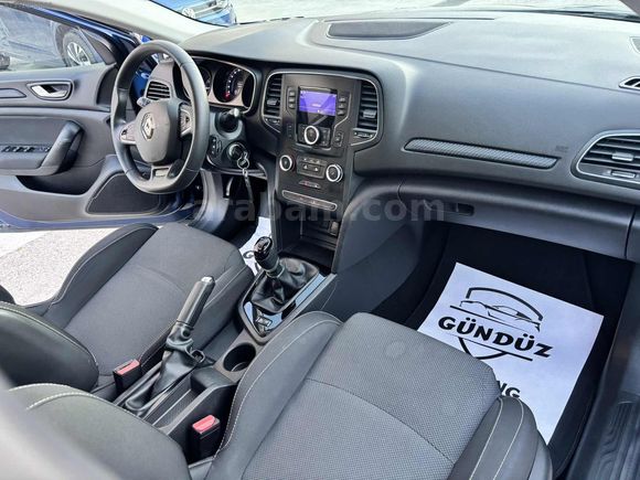 69 bin kmde hata boya değişen hasar kaydı yok 2020 1.3 tce