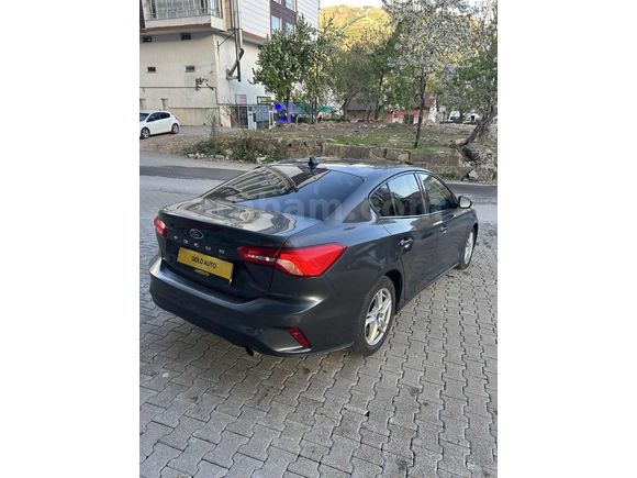 DEĞİŞENSİZ TEMİZ BAKIMLI FOCUS