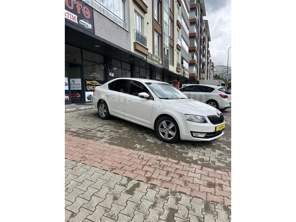 TEMİZ BAKIMLI DÜŞÜK KM