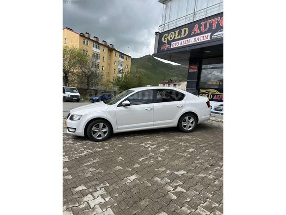 TEMİZ BAKIMLI DÜŞÜK KM