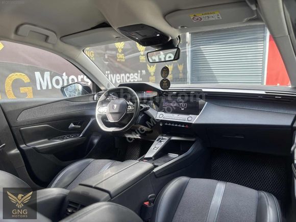 "GNG MOTORS"2023 PEUGEOT 308 1.2PURETECH ALLURE SERVİS BAKIMLI