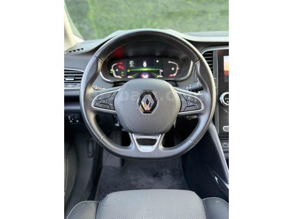 2024 MEGANE 4 TOUCH 1,3 TCE OTOMATİK HATASIZ 45 BİN KM DE