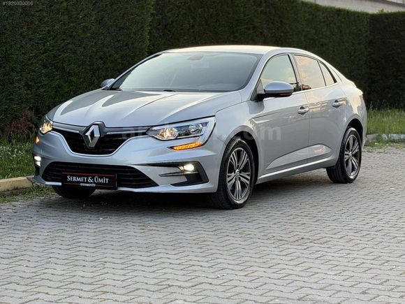 2024 MEGANE 4 TOUCH 1,3 TCE OTOMATİK HATASIZ 45 BİN KM DE