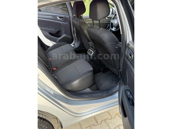 2024 MEGANE 4 TOUCH 1,3 TCE OTOMATİK HATASIZ 45 BİN KM DE