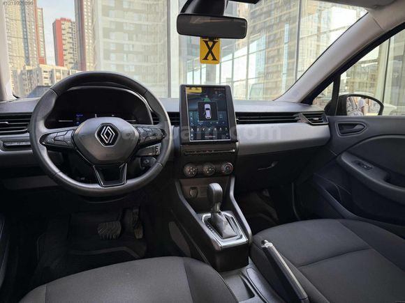 2023 RENAULT CLIO X-TRONİC 56.000 KM BOYA DEĞİŞEN YOK