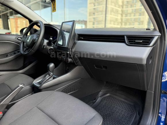 2023 RENAULT CLIO X-TRONİC 56.000 KM BOYA DEĞİŞEN YOK