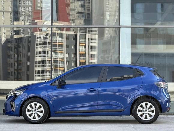 2023 RENAULT CLIO X-TRONİC 56.000 KM BOYA DEĞİŞEN YOK