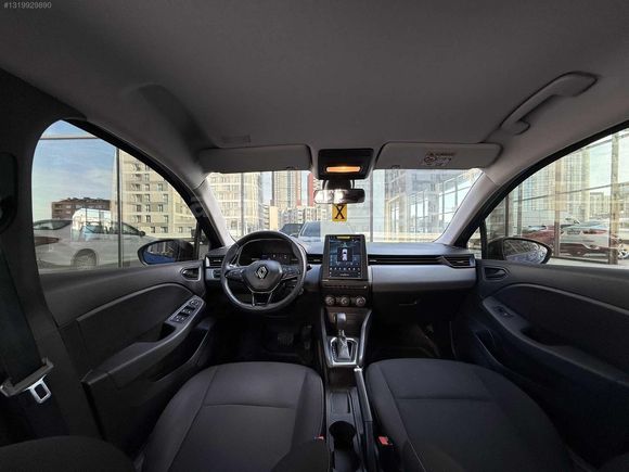 2023 RENAULT CLIO X-TRONİC 56.000 KM BOYA DEĞİŞEN YOK