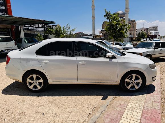 Galeriden Skoda Rapid 1.4 TDI GreenTec Style 2015 Model Şanlıurfa