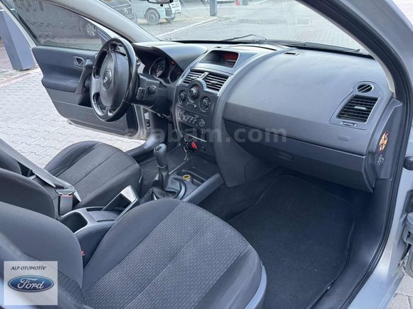 Renault Megan 1.4 16 V ÇOK Temiz