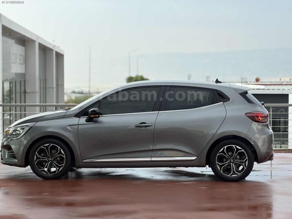 RENAULT CLİO JOY35.000 KM İLK SAHİBİNDEN SERVİS GARANLİ 2023