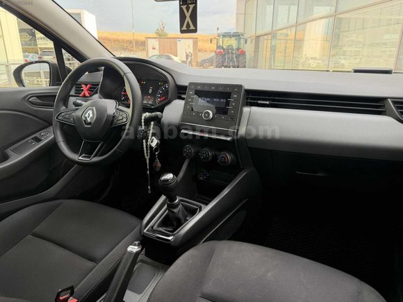 RENAULT CLİO JOY35.000 KM İLK SAHİBİNDEN SERVİS GARANLİ 2023