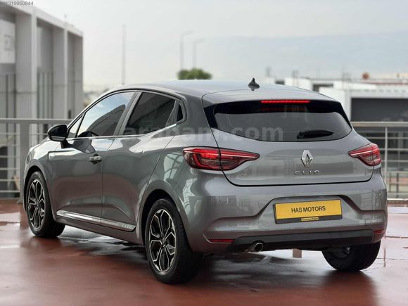 RENAULT CLİO JOY35.000 KM İLK SAHİBİNDEN SERVİS GARANLİ 2023
