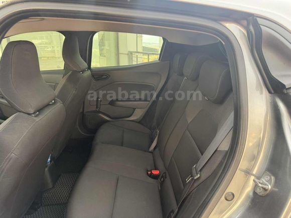 RENAULT CLİO JOY35.000 KM İLK SAHİBİNDEN SERVİS GARANLİ 2023
