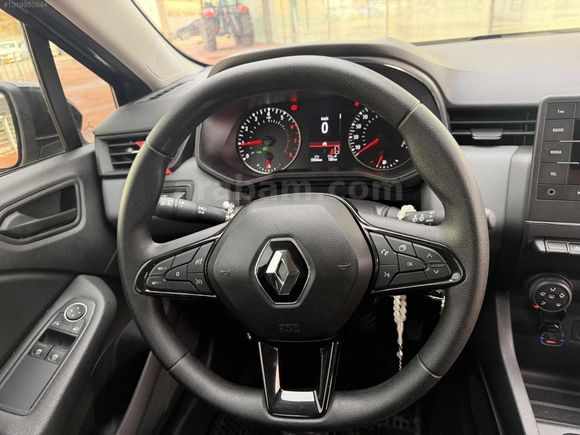 RENAULT CLİO JOY35.000 KM İLK SAHİBİNDEN SERVİS GARANLİ 2023