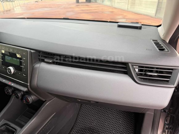 RENAULT CLİO JOY35.000 KM İLK SAHİBİNDEN SERVİS GARANLİ 2023