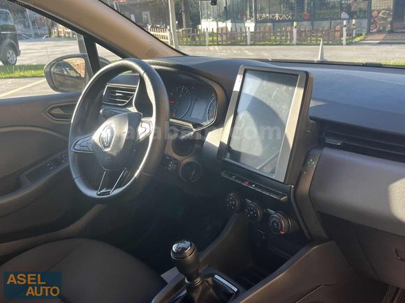 Asel Auto'dan-2023 Model-Clio-1.0 Sce -Değişensiz