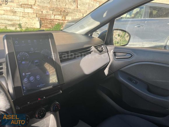 Asel Auto'dan-2023 Model-Clio-1.0 Sce -Değişensiz