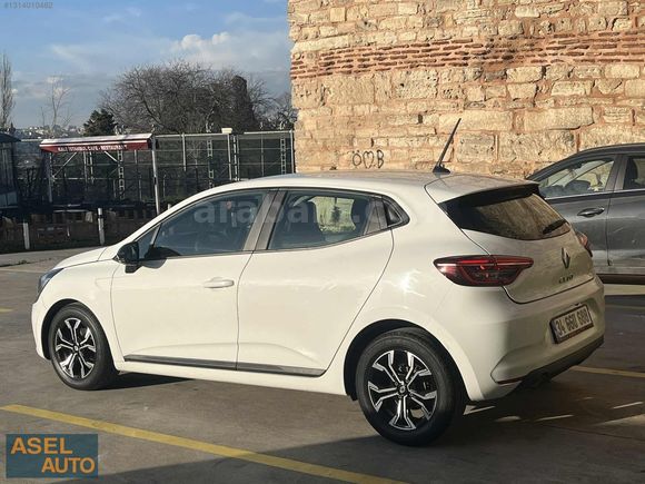 Asel Auto'dan-2023 Model-Clio-1.0 Sce -Değişensiz