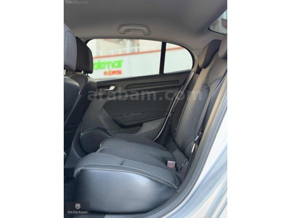 2018 MODEL RENAULT MEGANE IV 1.5 DCİ TOUCH OTOMATİK 110 BG