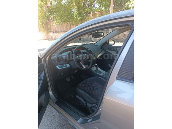 Sahibinden Mazda 3 1.6 Touring 2009 Model