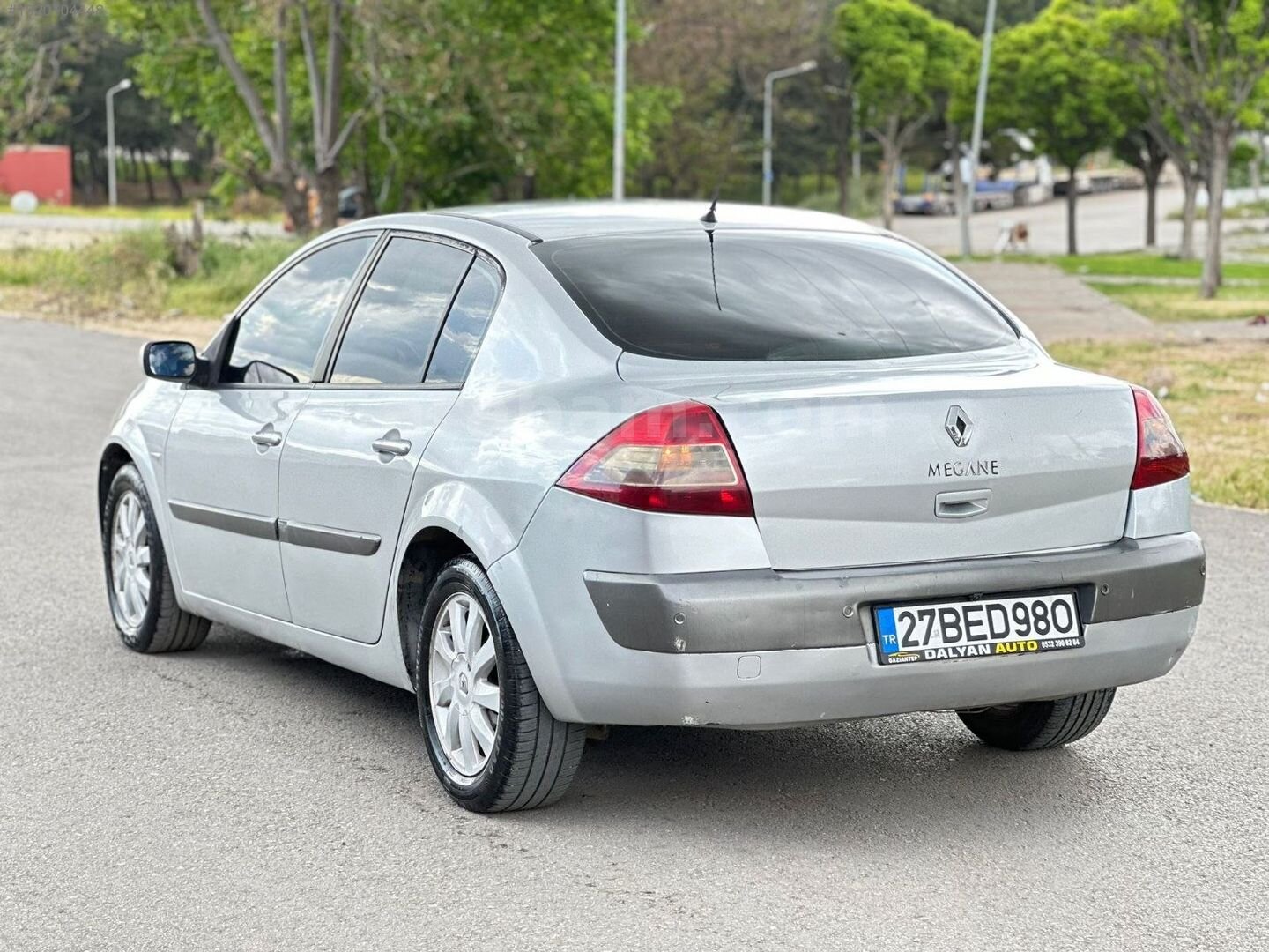 Galeriden Renault Megane 1.5 dCi Privilege 2008 Model Gaziantep 400.000 km Gri 6
