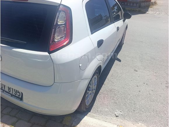 Galeriden Fiat Punto EVO 1.4 Dynamic 2012 Model Balıkesir