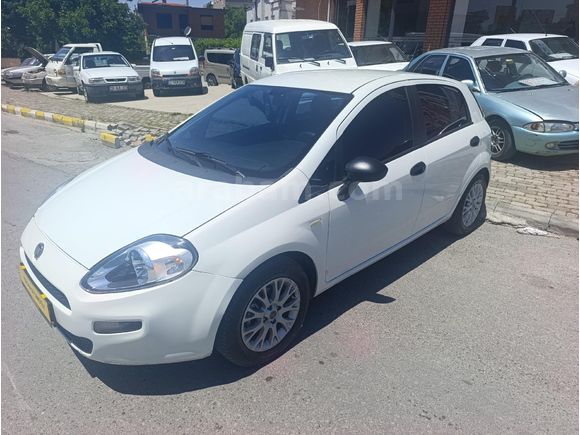 Galeriden Fiat Punto EVO 1.4 Dynamic 2012 Model Balıkesir