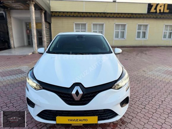 YAVUZ AUTO'DAN 2022 MODEL CLİO OTOMATİK HATASIZ BOYASIZ