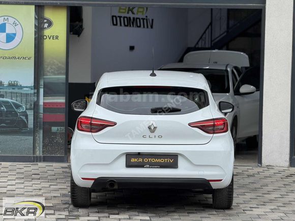 2022 model 50 bin km de otomatik Clio