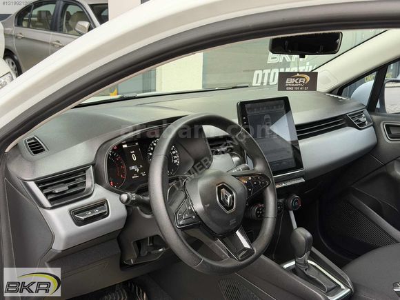 2022 model 50 bin km de otomatik Clio