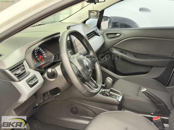 2022 model 50 bin km de otomatik Clio