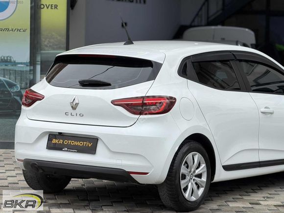 2022 model 50 bin km de otomatik Clio
