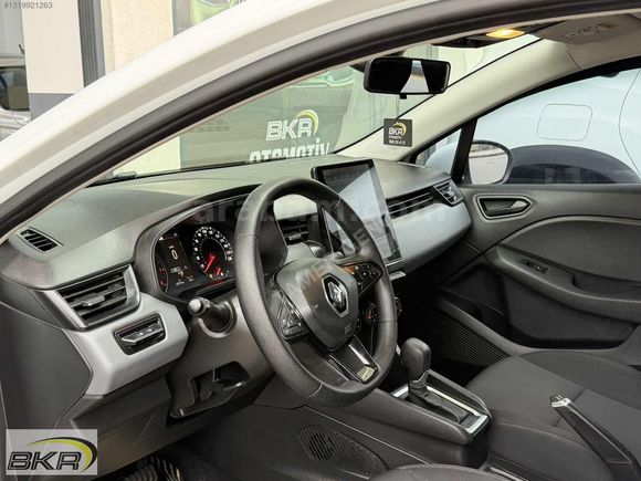 2022 model 50 bin km de otomatik Clio